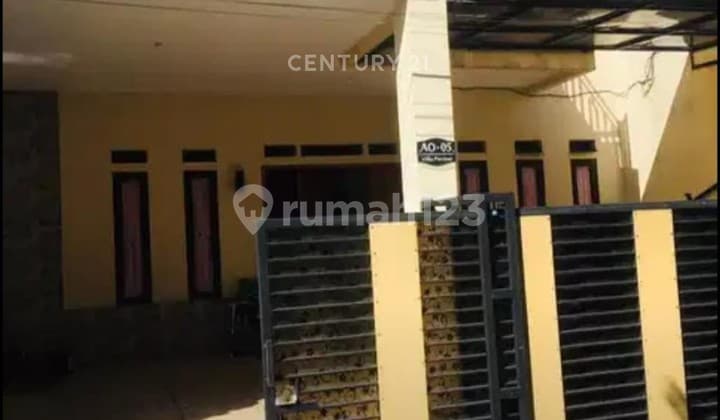 House Near Citeureup Toll Road, Villa Pertiwi Complex, Depok.