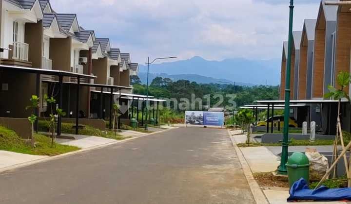 Modern Minimalist 2-Story House in Kingsville Amadeus Rancamaya Area