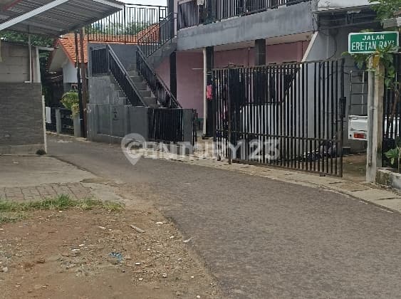 For Sale: Strategically Located Boarding House Near Depok Lama Station, GDC