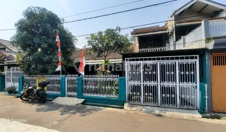 Price Drop! Strategic House in City Center Near SMUN 8 Bandung