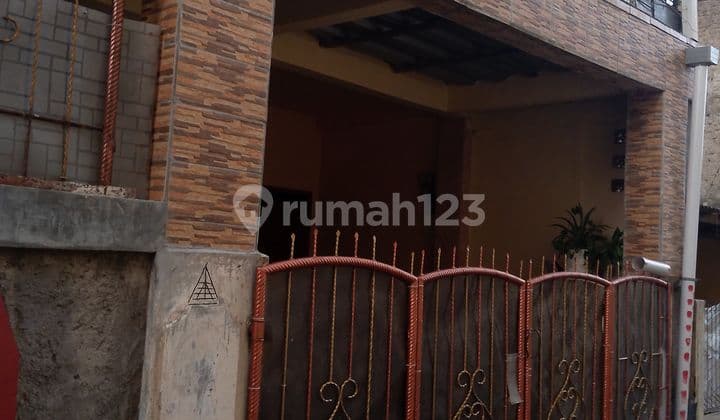 Ready to Live, Strategic, Affordable, Semi-Furnished, Depok Antapani Road, Near Schools, Market, Terminal.