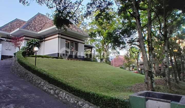RUMAH BELANDA DI LOKASI ELITE KOTA BANDUNG