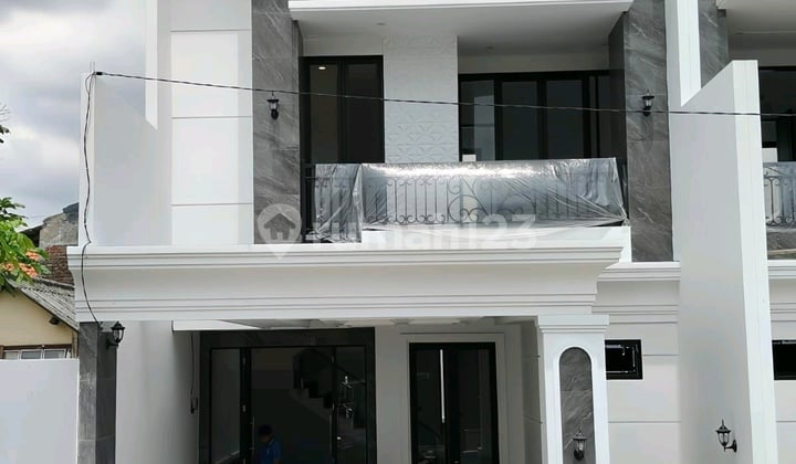 Dijual Rumah Baru Lebar 7 Araya 2 American Classic Galaxy Bumi Permai