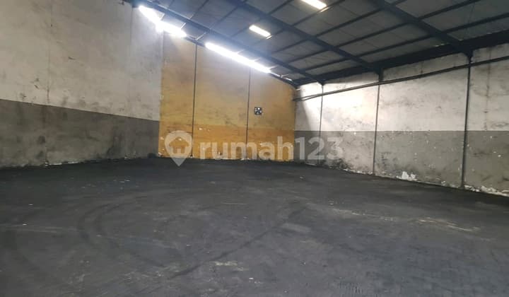 Disewakan Gudang Margomulyo Angtropolis 1031 M2 Lantai Paving