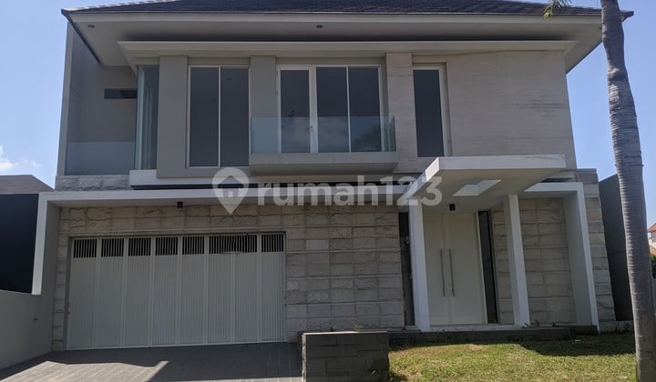 DISEWAKAN RUMAH MINIMALIS CITRALAND SURABAYA BARAT – CLUSTER RAFFLES GARDEN