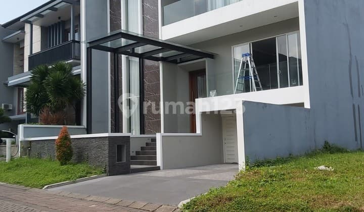 DIJUAL RUMAH LUXURY MEWAH RAFFLES GARDEN CITRALAND SURABAYA BARAT - FURNISHED SPLIT LEVEL