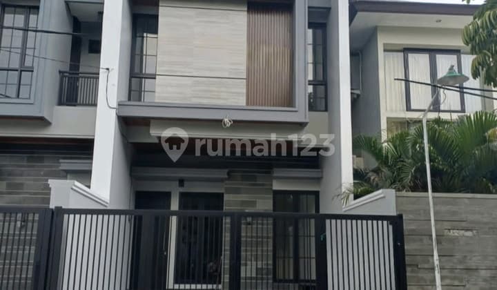 Dijual Rumah Baru Manyar Jaya Jalan Utama Row 4 Mobil
