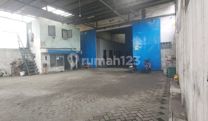 Dijual Gudang Margomulyo Permai 608 M2 Siap Pakai Akses Kontainer Surabaya