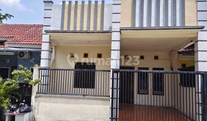 Dijual Rumah luas 81m2 di Bulevar Hijau Harapan Indah Bekasi