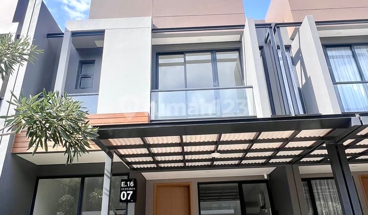 Disewakan Rumah Baru Siap Huni di BSD 3+1 Kamar Tidur