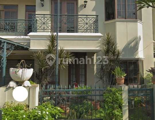 Turun Harga Rumah Luas 3 Lantai di Tanjung Barat Jaksel