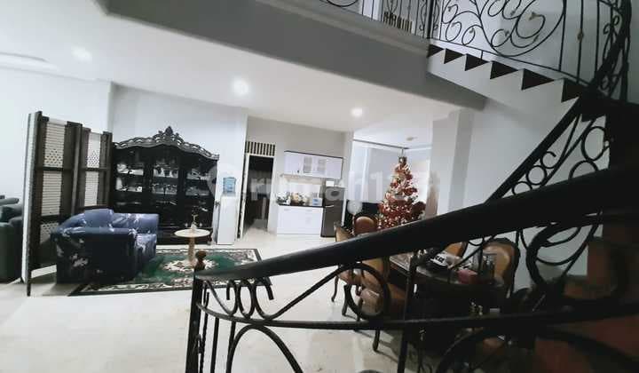 2-Storey House Ready to Occupy with Wide Road Row in Jatipadang, Pasarminggu, South Jakarta