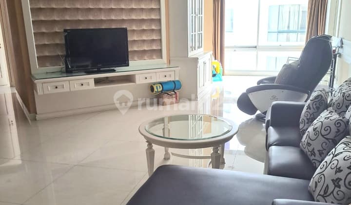 Apartment Taman Anggrek Full Furnished 3br Siap Huni