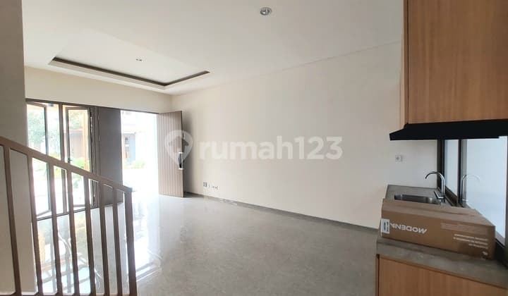 Brand New Rumah Exclusive Puri 11 Heritage Karang Tengah Akses Tol Langsung Min Sewa 2 Tahun