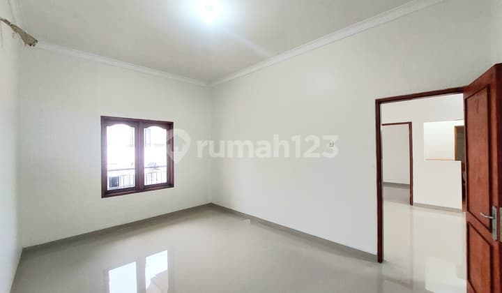 Rumah Cantik Metland Puri Blok F Siap Huni Dekat Danau