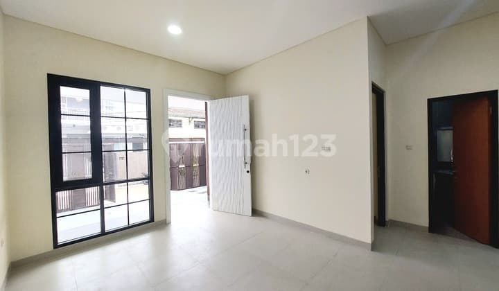 Rumah Baru Modern Minimalis Sunrise Garden 7x15 Bebas Banjir Siap Huni