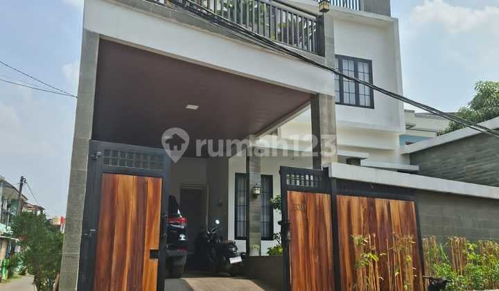 Rumah Cantik 2,5 Lantai Komplek Cantiga Duri Kosambi Siap Huni