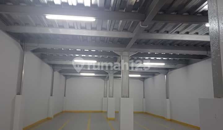 Disewakan Gudan dan Kantor HS di Pergudangan Kalideres
