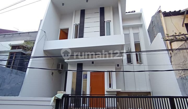 Di Jual Rumah Siap Huni Jl. Sutera Ungu