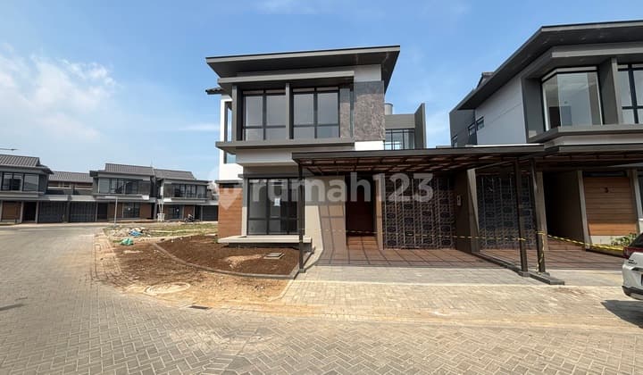 Second Rasa Baru Sudut Exclusive Nilapadmi