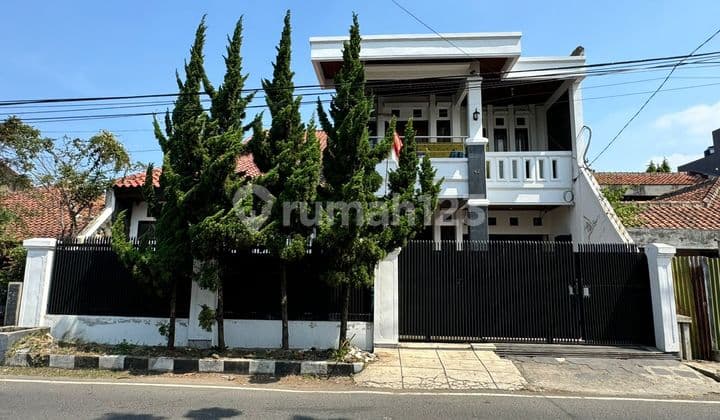Attractive Price Saturnus Margahayu Main Road House