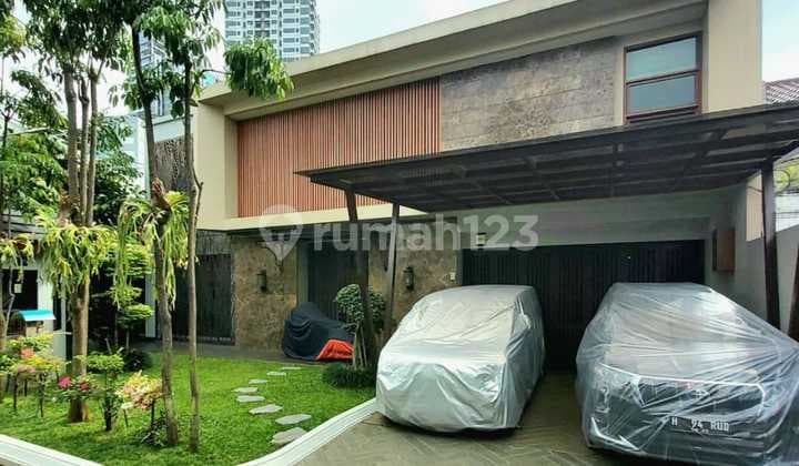 Rumah Bagus di Jl Mandala Patra Kuningan Jakarta Selatan