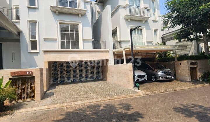 Rumah Bagus di Lebak Bulus Jakarta Selatan