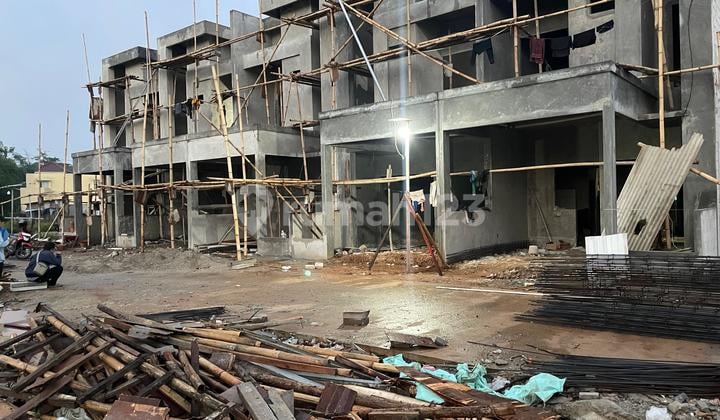 Rumah 2 Lantai Baru di Nayyara Residence (grend Depok City), Depok