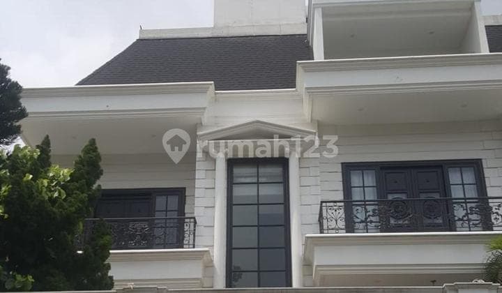 Di Menteng,