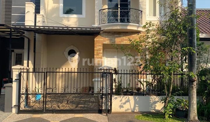 Hunian Bagus Furnished 2 Lantai Taman Bromo Lippo
