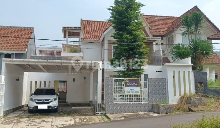 Hunian 3 Lantai Estetik Bagus Sekali Palm Hills
