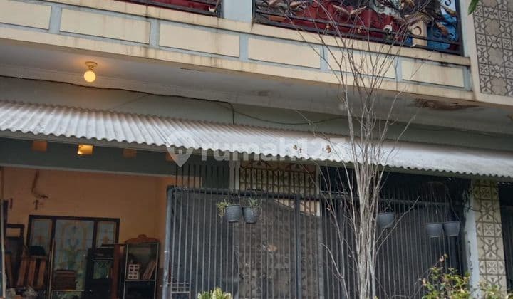 Rumah Bagus 2 Lantai Dekat Kantor Pemerintah Kota Serang