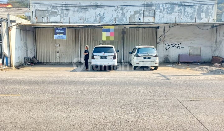 Rumah 2 Lantai Plus Toko Jalan Raya Merak