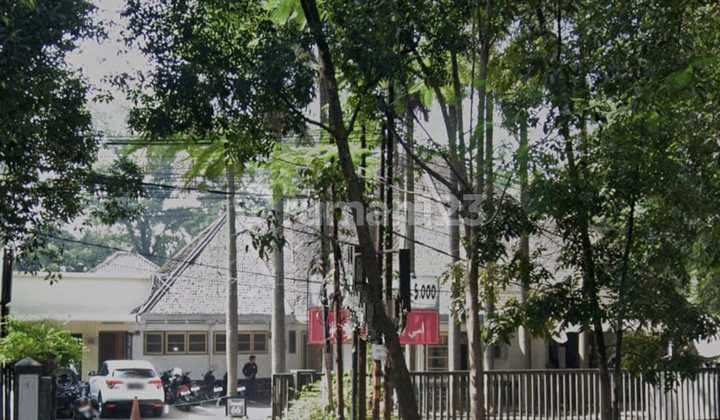 Main Road House Tamansari Bandung Suitable for Business