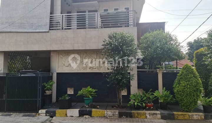 Hunian 2 Lantai Hook Furnished Metro Permata 1