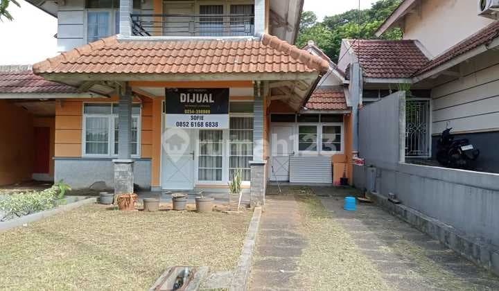 Hunian Bagus 2 Lantai Palm Hills Estate Lotus Merah