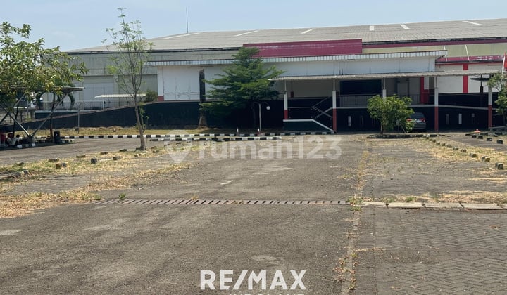 For Sale and Strategic Warehouse Rental 24,600m2 in Ciputat, South Tangerang