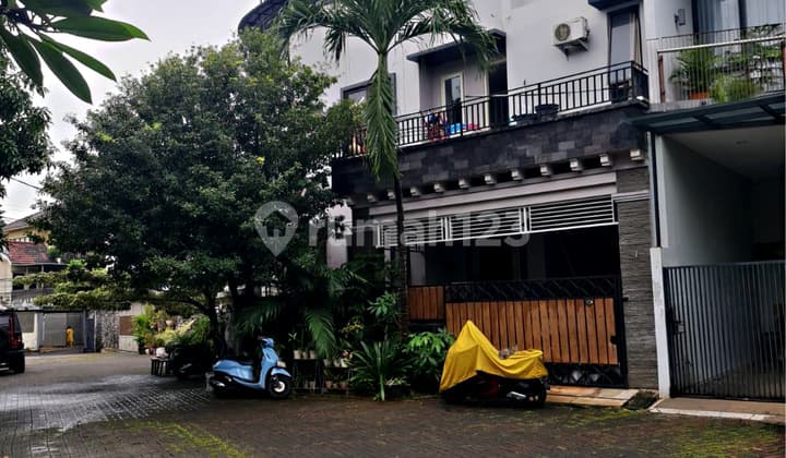 Murah Rumah Strategis 4 Lantai Di KPBD Sukabumi Selatan Kebon Jeruk Jakarta Barat