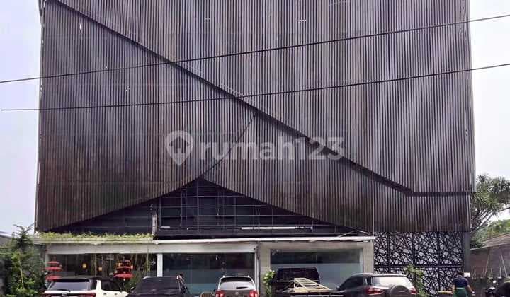 Jual Gedung Kantor Bagus Strategis 4 Lantai Siap Pakai di Kemang Jakarta Selatan