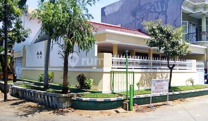 Rumah Hook Bendul Mrisi 2 Lantai Dekat Royal, Rsi, Rsal Siap Huni