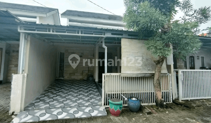 Rumah Cantik Siap Huni De Naila Menganti Gresik 2Kt