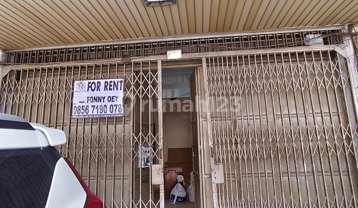 Ruko Pinggir Jalan, Cocok Buat Kantor / Gudang