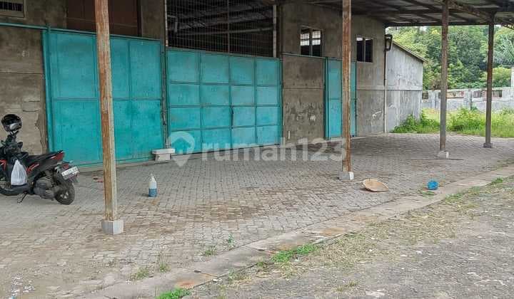 Disewakan / Dijual Gudang Sdh Di Renov Di Prepedan
