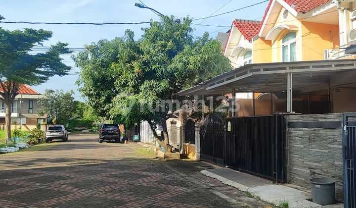 FOR QUICK SALE: TAMAN SURYA 5 two-story house, fully renovated, neat, size 6x18