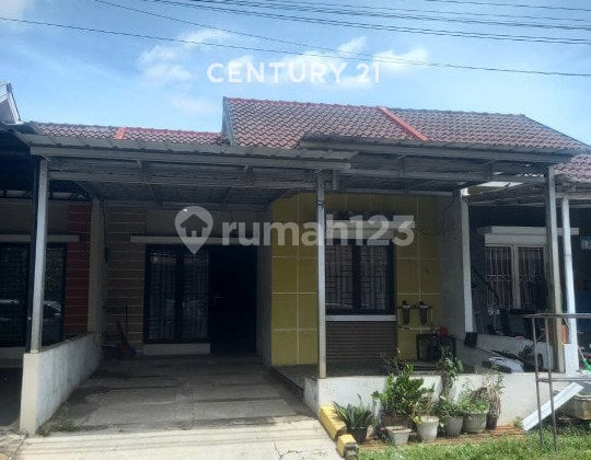 Minimalist 1-Story House Near Harapan Indah Flood-Free