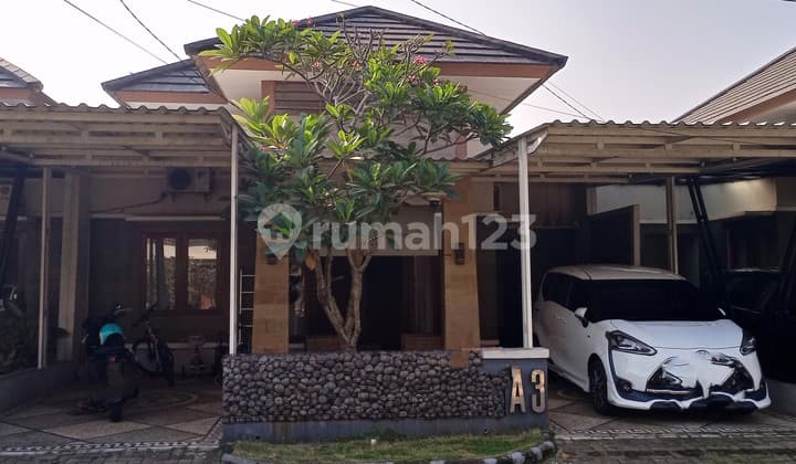 Rumah konsep modern. Dekat objek wisata pemandian Pondok Zidane. Bedahan Sawangan Depok