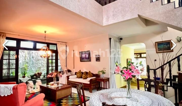 Turun Harga! Nego!! Rumah Luas, Asri, Selangkah Menuju Pintu Tol Pondok Pinang Di Jl. Yrs Veteran Bintaro, Jakarta Selatan