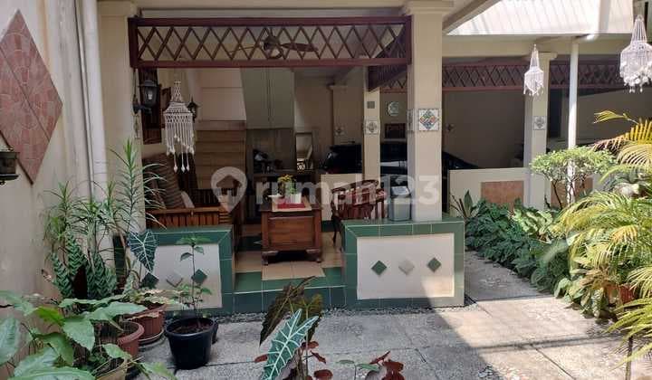 Rumah 2 Lantai, Asri, Lokasi Strategis; Hanya 2 Menit Menuju Akses Tol; Stasiun KRL; Bintaro Plaza, Rsmk, Sekolah, Dll di Jl. Camar, Bintaro Jaya Sektor 3