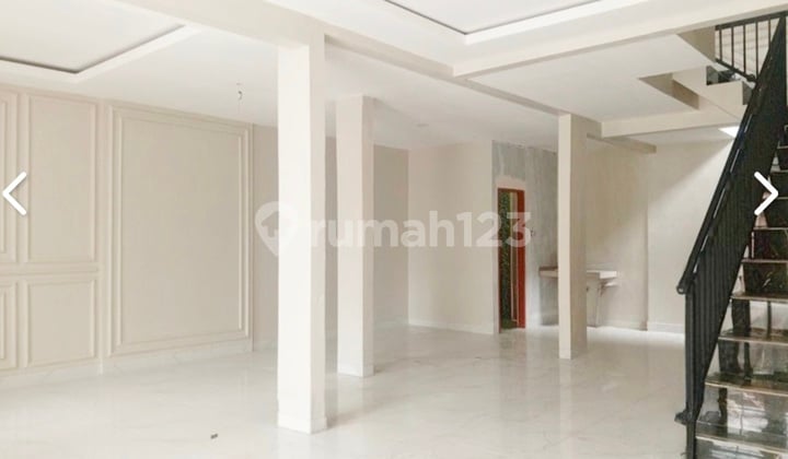 Dijual Cepat Ruang Usaha/ Rumah di Dekat Jalan Utama, Lokasi Strategis; Dekat Sarana Akses Tol, Stasiun KRL, Mall, Rs, Sekolah Dll di Bintaro Jaya Sektor 5