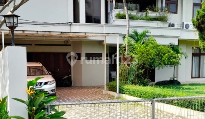Dijual Cepat!! Lokasi Strategis; Dekat Pintu Tol; Stasiun Mrt, Mall, Rs, Peekantoran & Bisnis, Dll..17 Unit Rumah 2 Lantai, Dan Food Court Di Kawasan Plaza Oleos Tb. Simatupang, Jakarta Selatan